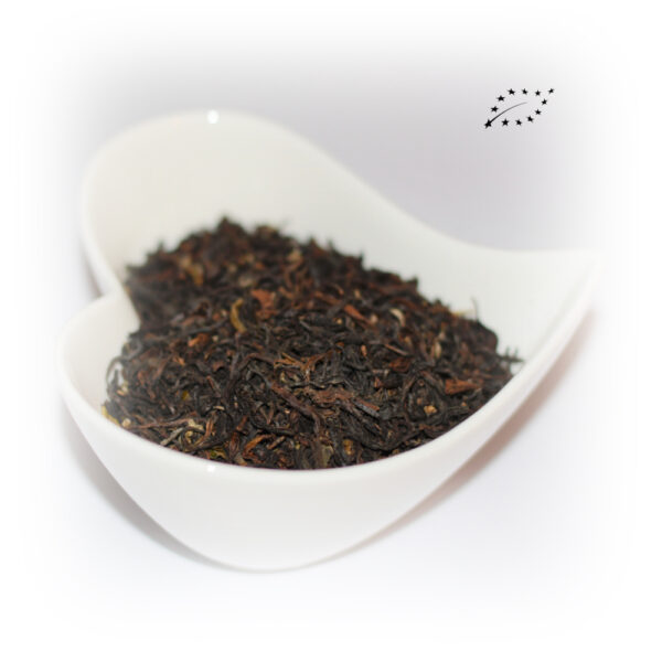 Darjeeling Second Flush 2024, Schwarzer Tee, Bio, FTGFOP1, Teegarten Tumsong, Geschmack blumig, etwas kräftig, jedoch abgerundet mit Muskatellerton – Bild 3