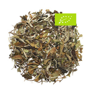 China Pai Mu Tan, Weißer Tee, Bio, Ernte 2024, Provinz Fujian, Hellbraune Tasse, weich-blumig, leicht „brotige“ Note